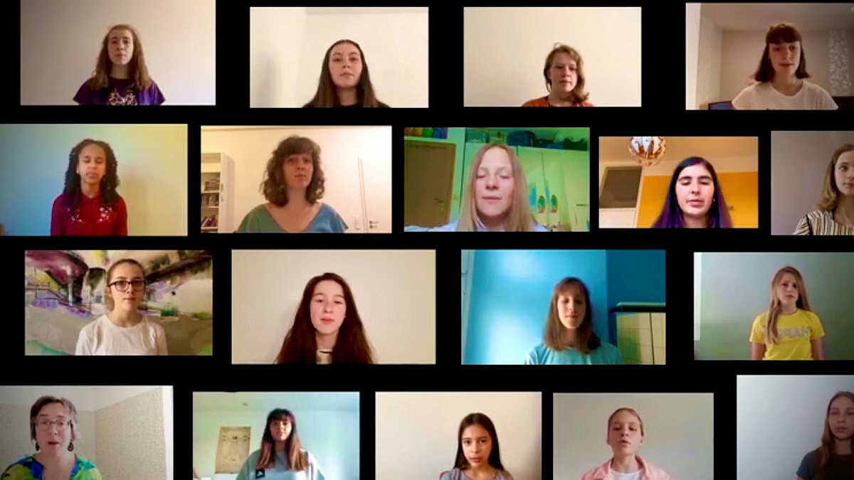 Virtueller Jugendchor singt zusammen